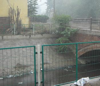 框架式河道護欄網2